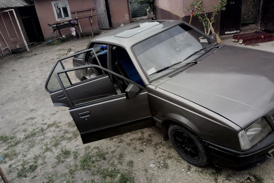 Продам Opel Ascona 1988 года в г. Кременец, Тернопольская область