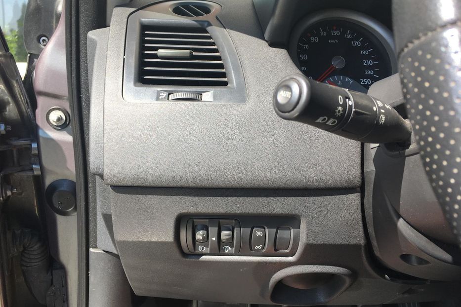 Продам Renault Megane 2004 года в г. Умань, Черкасская область