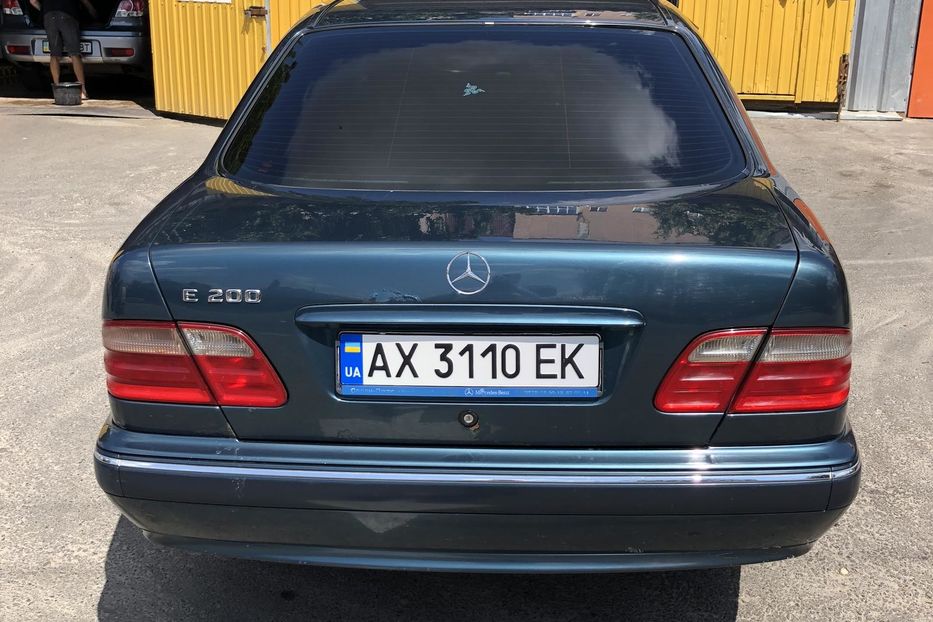 Продам Mercedes-Benz E-Class 2000 года в Харькове