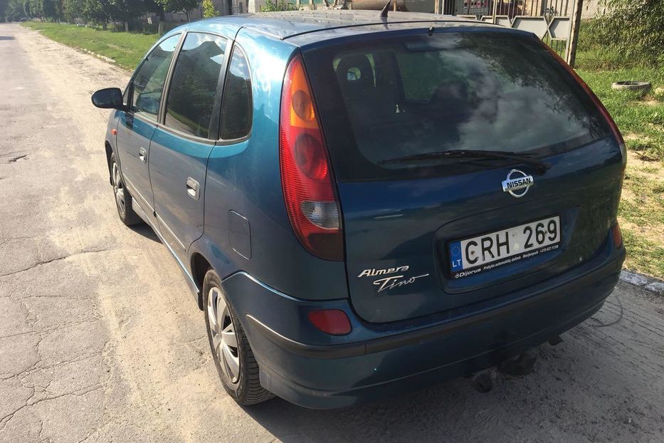 Продам Nissan Almera Tino 2001 года в Киеве