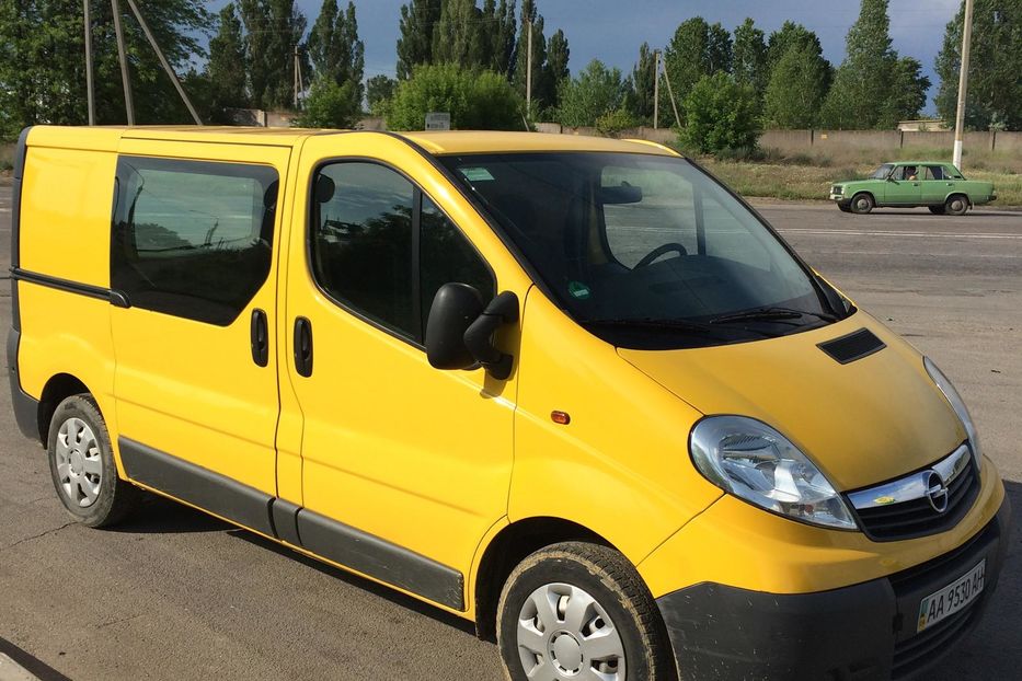 Продам Opel Vivaro груз. 2006 года в Киеве