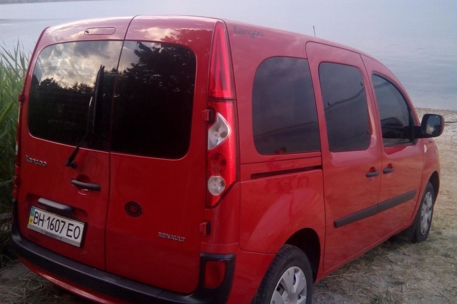 Продам Renault Kangoo пасс. 2011 года в Одессе
