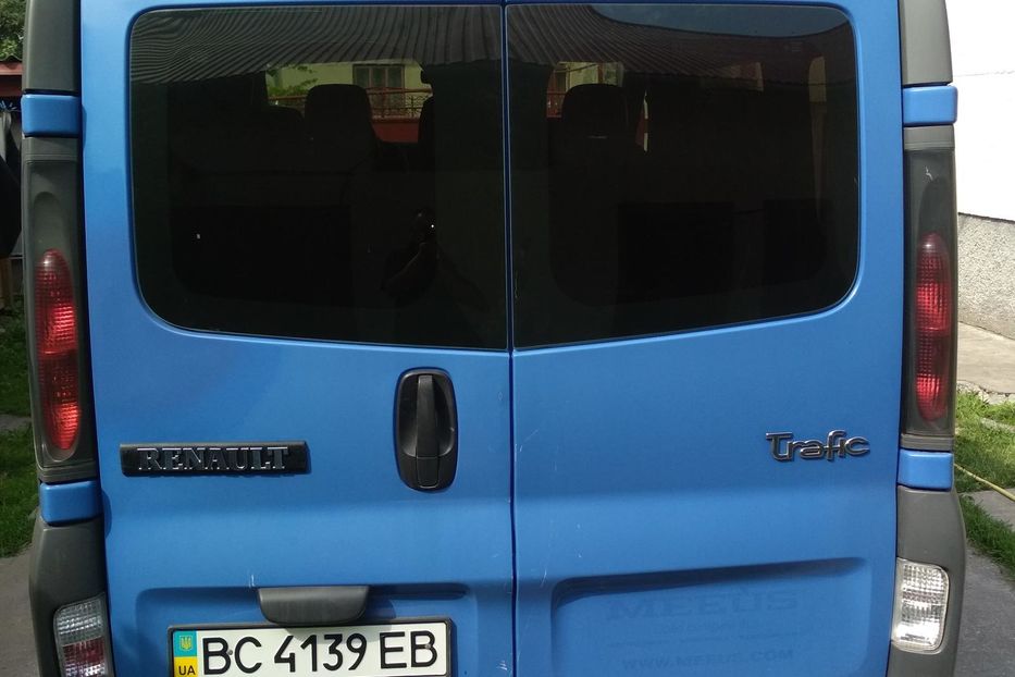 Продам Renault Trafic пасс. 2005 года в Львове