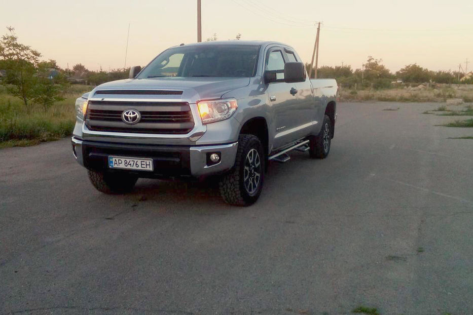 Продам Toyota Tundra 2014 года в Запорожье