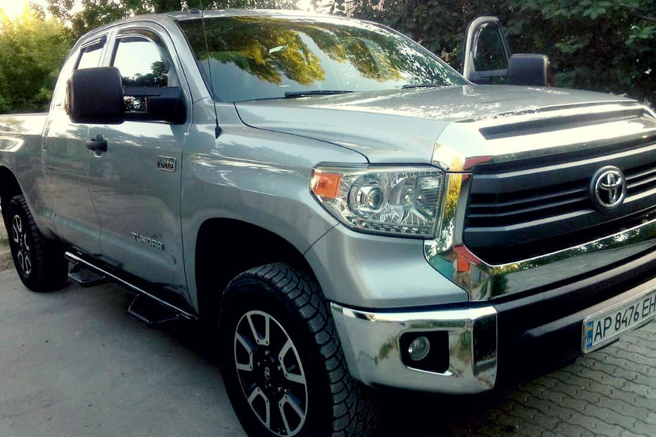 Продам Toyota Tundra 2014 года в Запорожье