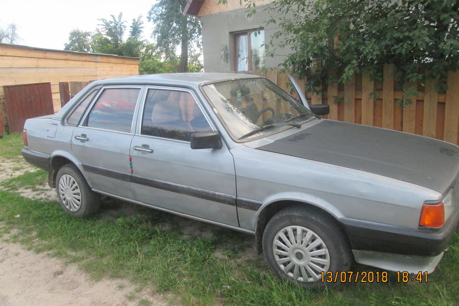 Продам Audi 80 седан 1986 года в г. Дубровица, Ровенская область