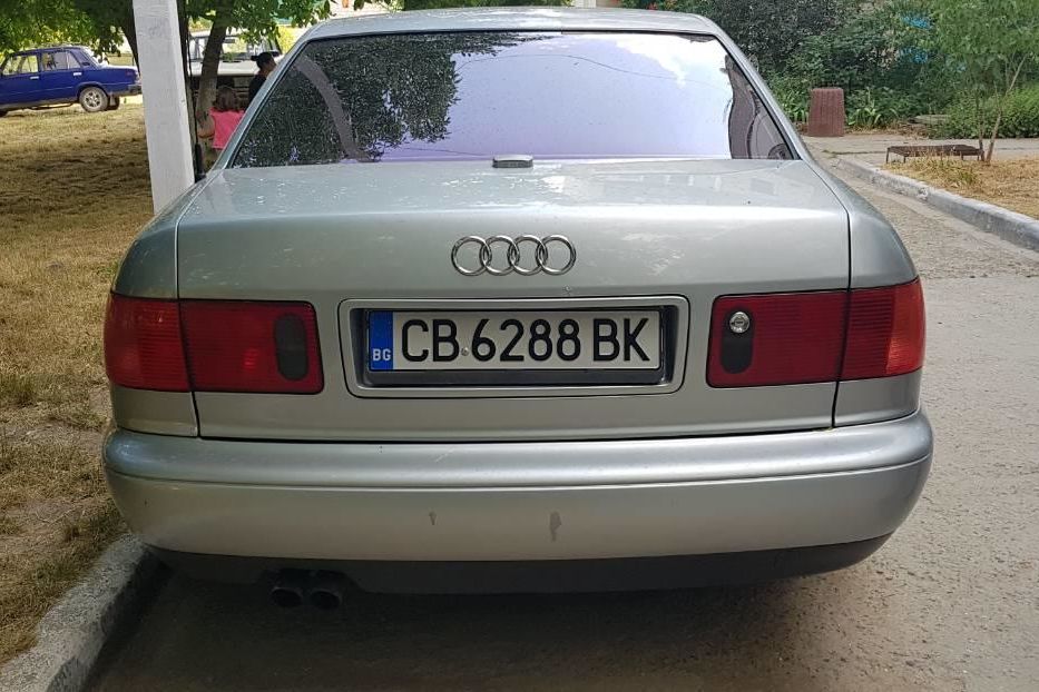 Продам Audi A8 Квадро 1997 года в Одессе