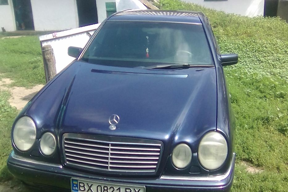 Продам Mercedes-Benz E-Class 1996 года в Хмельницком