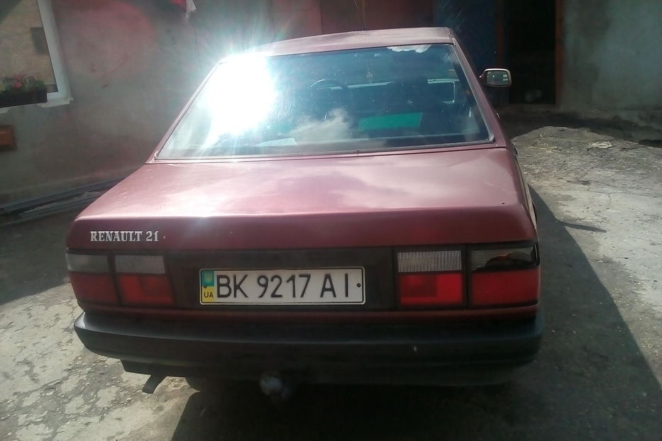 Продам Renault 21 Седан 1988 года в г. Кременец, Тернопольская область