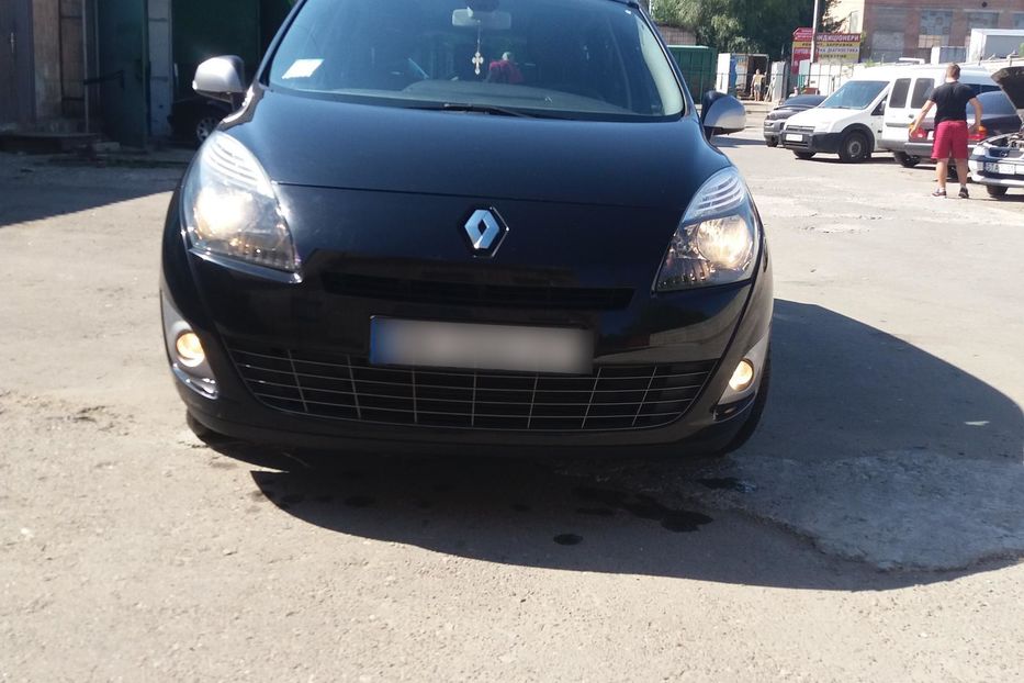 Продам Renault Grand Scenic 2011 года в Ровно