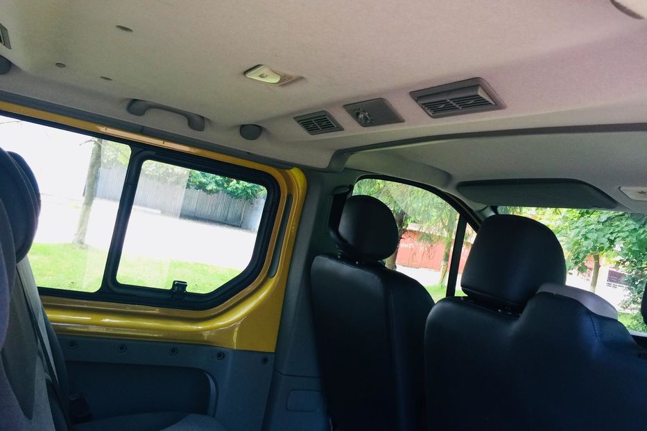 Продам Renault Trafic пасс. Passenger 2012 года в Львове