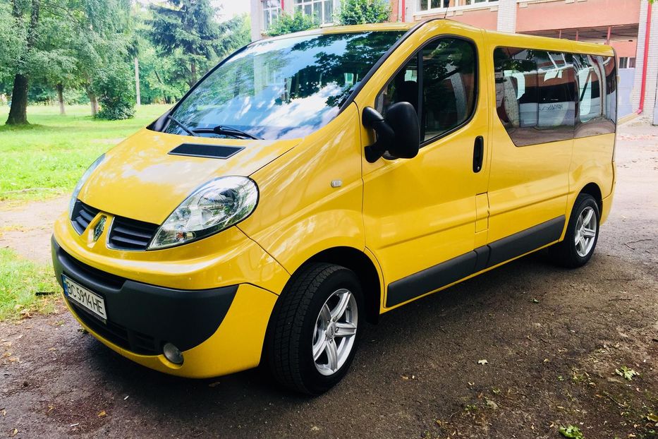 Продам Renault Trafic пасс. Passenger 2012 года в Львове