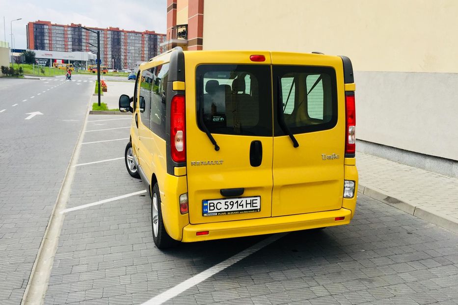 Продам Renault Trafic пасс. Passenger 2012 года в Львове