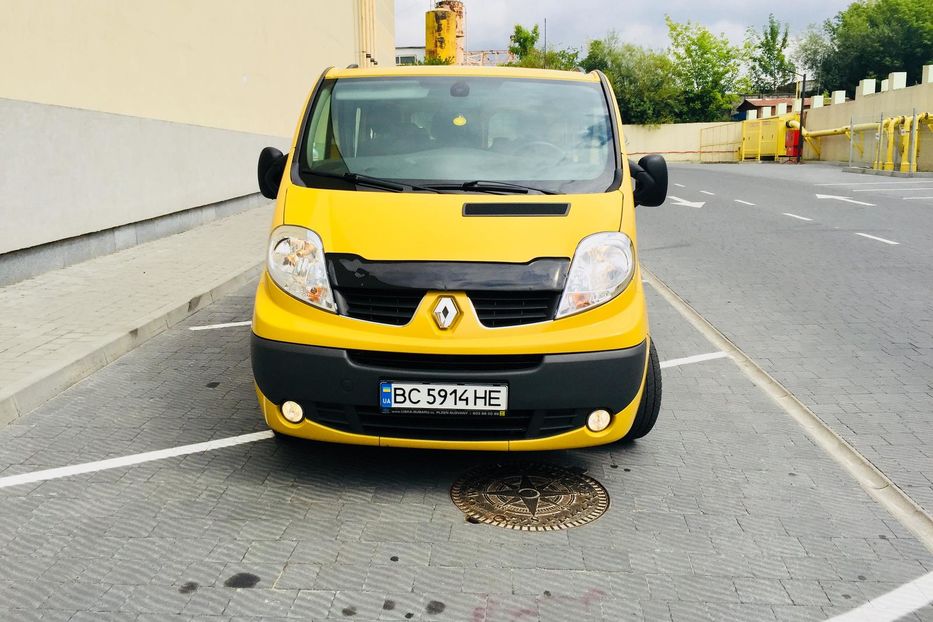 Продам Renault Trafic пасс. Passenger 2012 года в Львове
