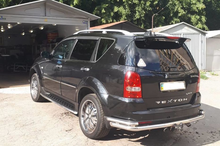 Продам SsangYong Rexton II De Luxe 2009 года в Киеве