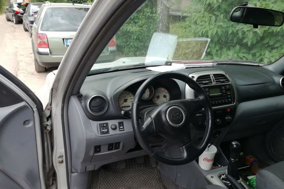 Продам Toyota Rav 4 2003 года в Харькове