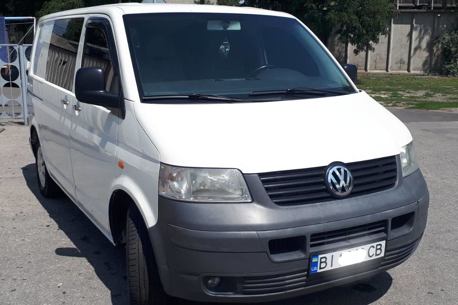 Продам Volkswagen T5 (Transporter) пасс. 2004 года в г. Лубны, Полтавская область