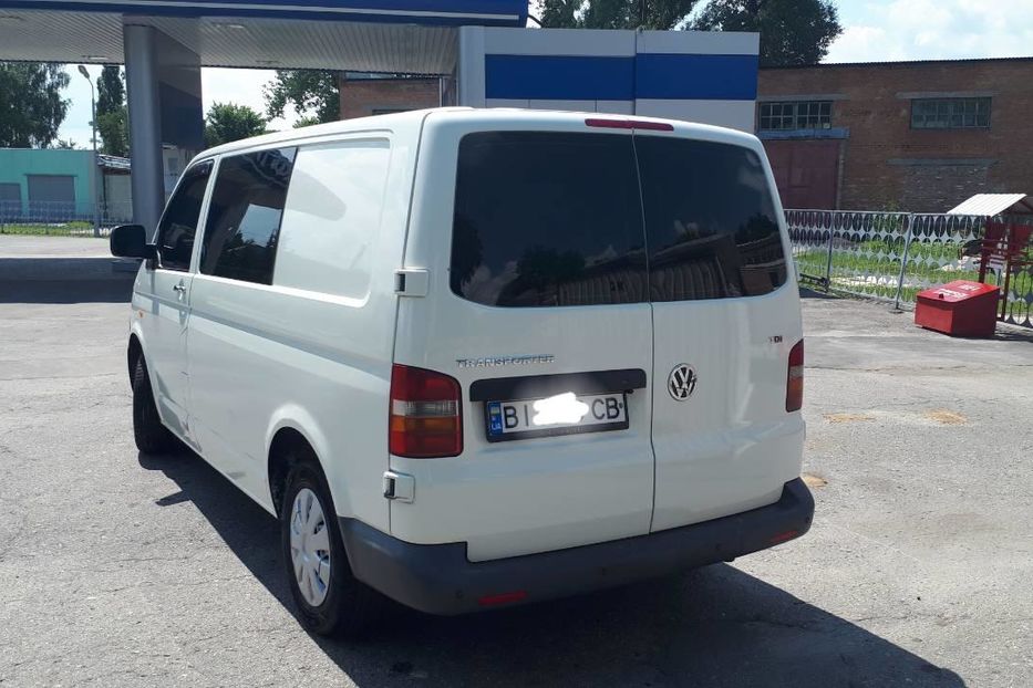 Продам Volkswagen T5 (Transporter) пасс. 2004 года в г. Лубны, Полтавская область