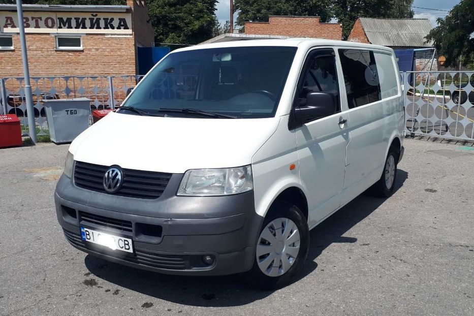 Продам Volkswagen T5 (Transporter) пасс. 2004 года в г. Лубны, Полтавская область