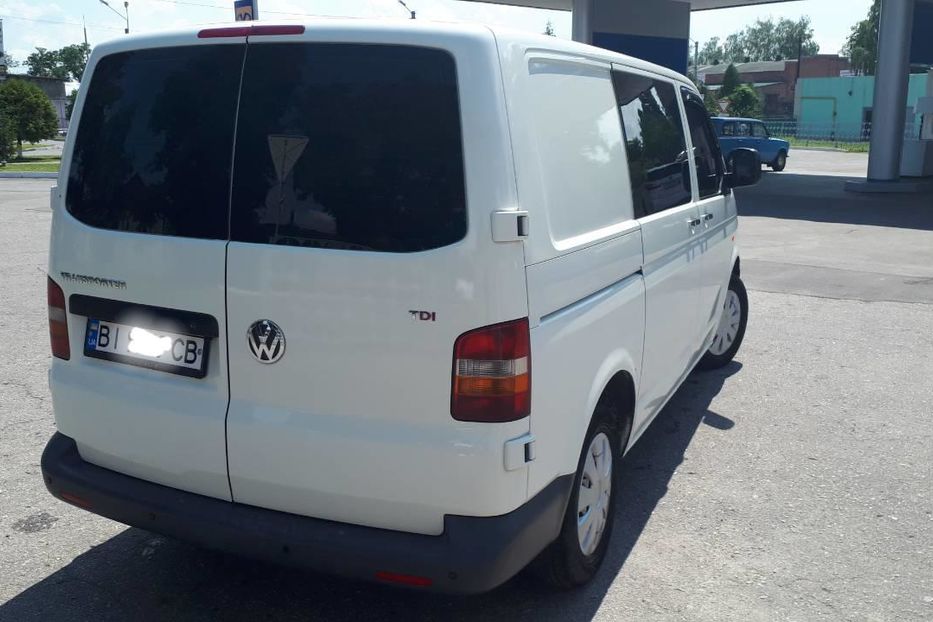 Продам Volkswagen T5 (Transporter) пасс. 2004 года в г. Лубны, Полтавская область