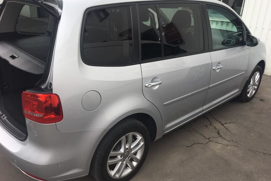 Продам Volkswagen Touran 2012 года в г. Мариуполь, Донецкая область