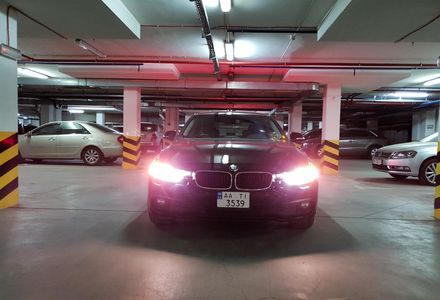 Продам BMW 320 I `2016 2015 года в Киеве