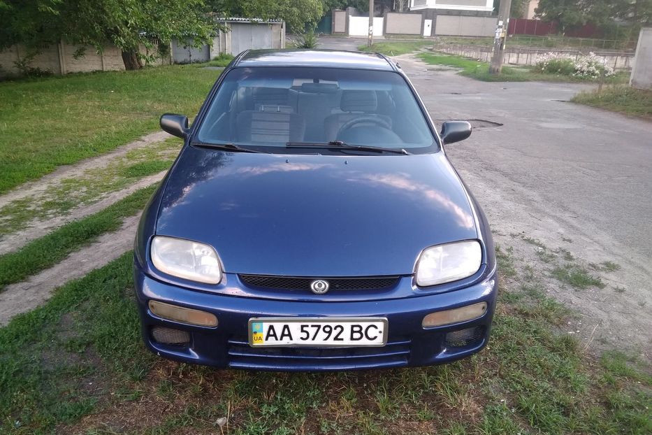 Продам Mazda 323 c (BA) 1996 года в Киеве