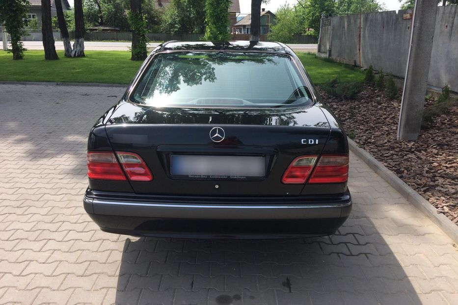 Продам Mercedes-Benz E-Class 2001 года в Черновцах