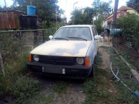 Продам Opel Kadett Авто Опель кадет караван 1984 года в Николаеве