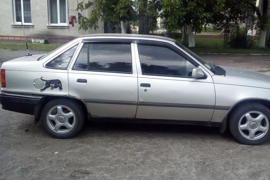 Продам Opel Kadett 1988 года в г. Киверцы, Волынская область