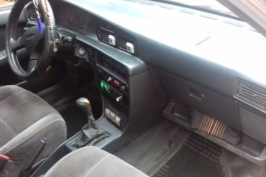 Продам Toyota Carina 1990 года в Одессе