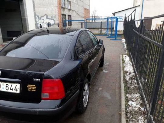 Продам Volkswagen Passat B5 2000 года в Черновцах