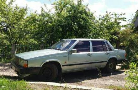 Продам Volvo 740 2.3 1985 года в Харькове