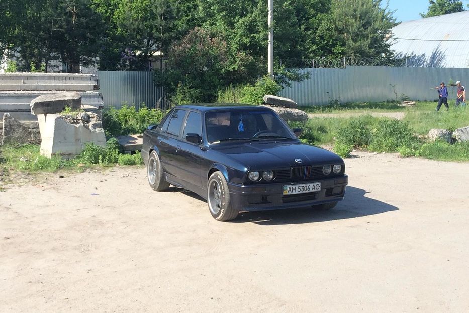 Продам BMW 321 1985 года в Харькове
