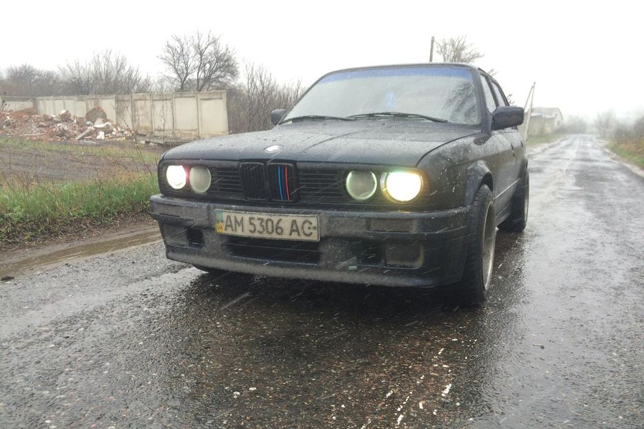 Продам BMW 321 1985 года в Харькове