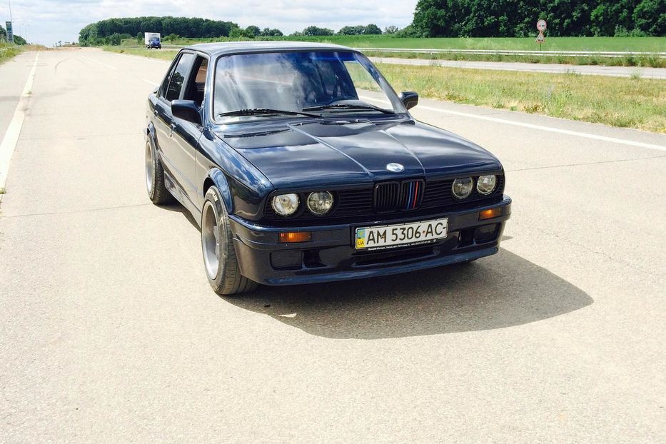 Продам BMW 321 1985 года в Харькове