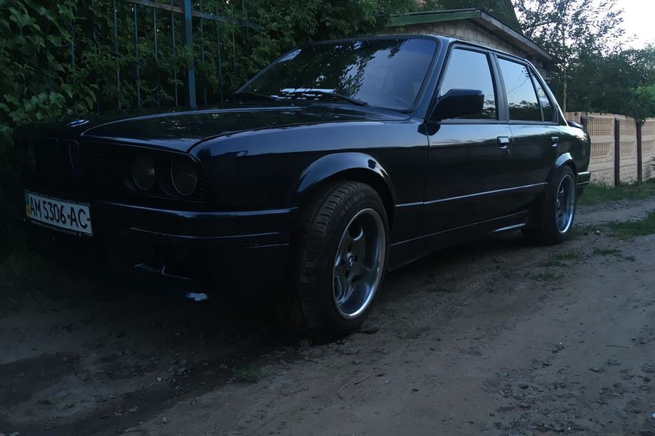 Продам BMW 321 1985 года в Харькове