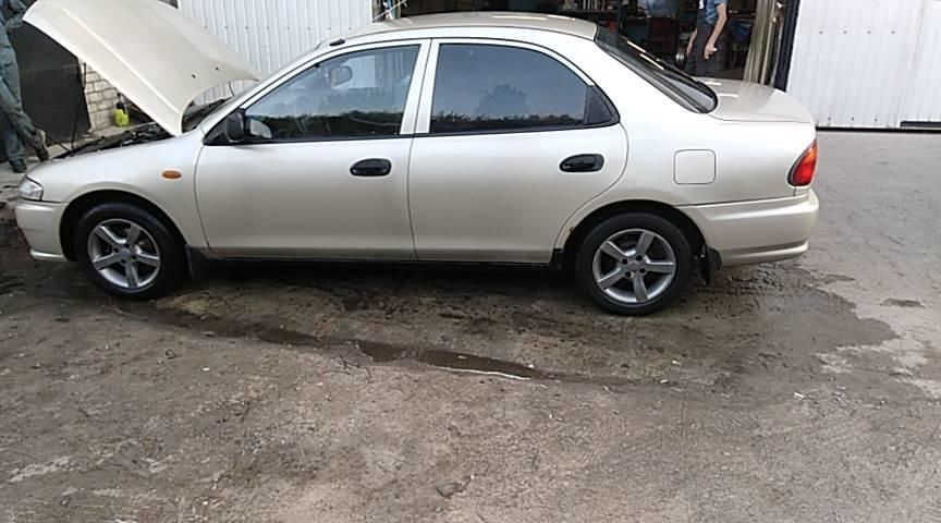 Продам Mazda 323 1997 года в Днепре
