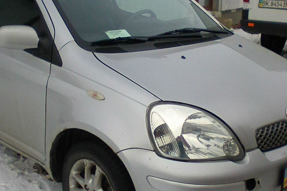 Продам Toyota Yaris yufgad23wy 2004 года в Ровно