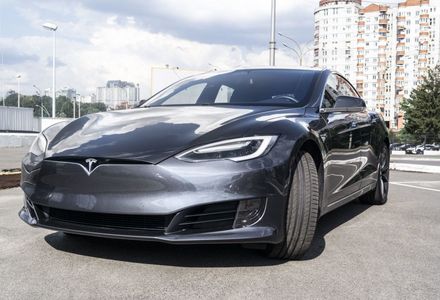 Продам Tesla Model S 90D 2017 года в Киеве