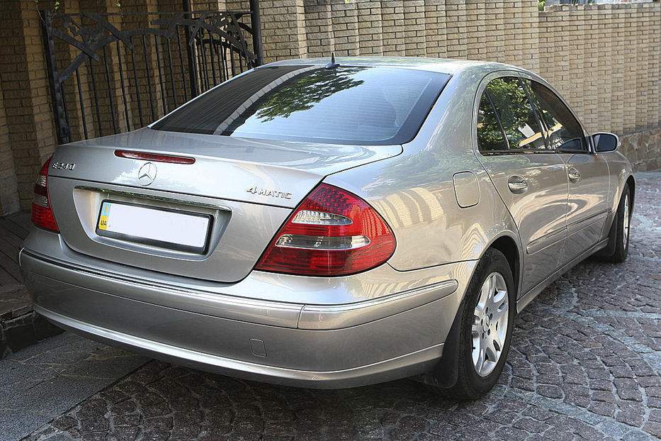 Продам Mercedes-Benz E-Class 2005 года в Днепре