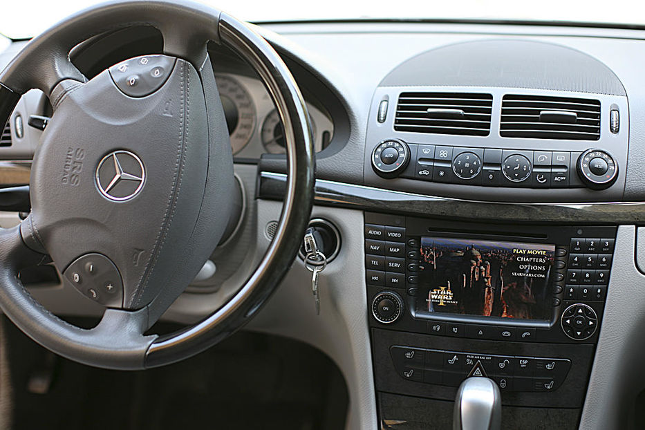 Продам Mercedes-Benz E-Class 2005 года в Днепре