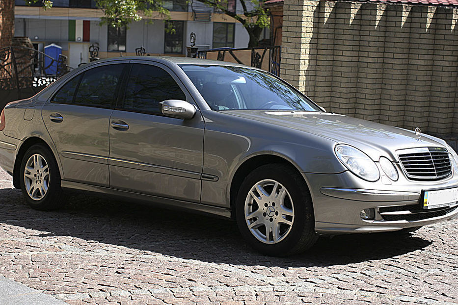 Продам Mercedes-Benz E-Class 2005 года в Днепре