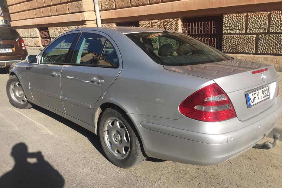 Продам Mercedes-Benz E-Class Е211 ELEGANCE 2,7 ТДІ  АВТОМАТ 2003 года в Черновцах