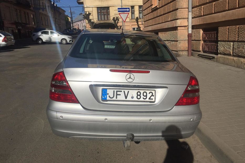 Продам Mercedes-Benz E-Class Е211 ELEGANCE 2,7 ТДІ  АВТОМАТ 2003 года в Черновцах