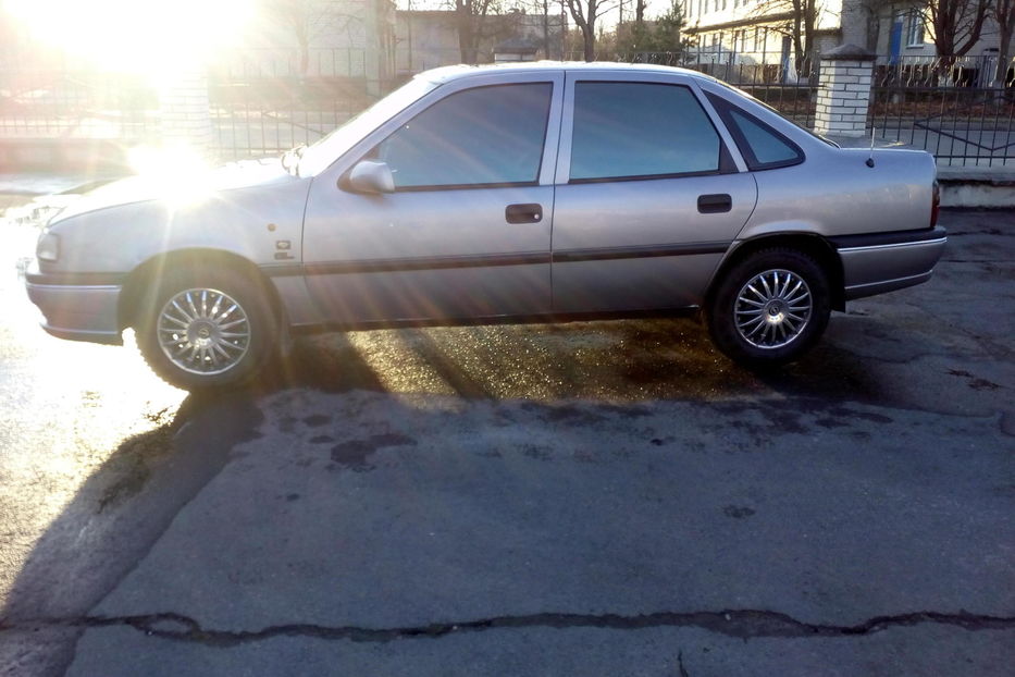 Продам Opel Vectra A 1993 года в г. Кузнецовск, Ровенская область