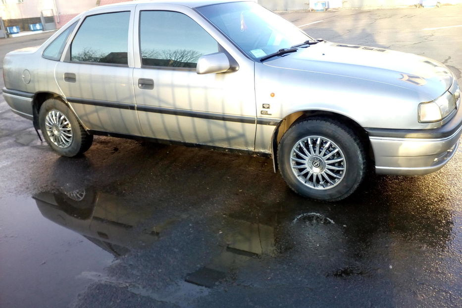 Продам Opel Vectra A 1993 года в г. Кузнецовск, Ровенская область