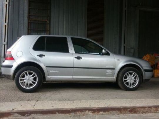 Продам Volkswagen Golf IV 66kw 2001 года в Черновцах