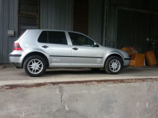 Продам Volkswagen Golf IV 66kw 2001 года в Черновцах