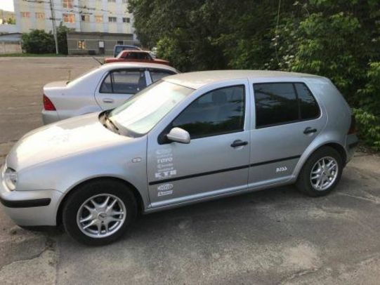 Продам Volkswagen Golf IV 66kw 2001 года в Черновцах